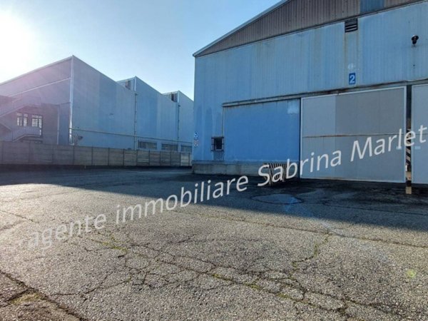 locale commerciale in affitto a Bruino