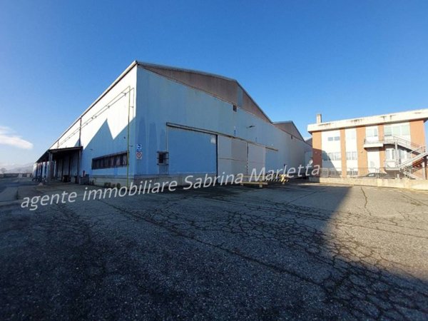 locale commerciale in affitto a Bruino