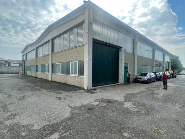 locale commerciale in affitto a Bruino