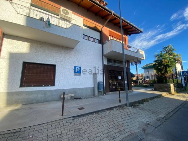 locale commerciale in affitto a Bruino in zona Villaggio Alba Serena