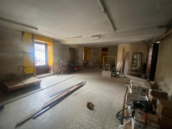 locale commerciale in affitto a Bruino