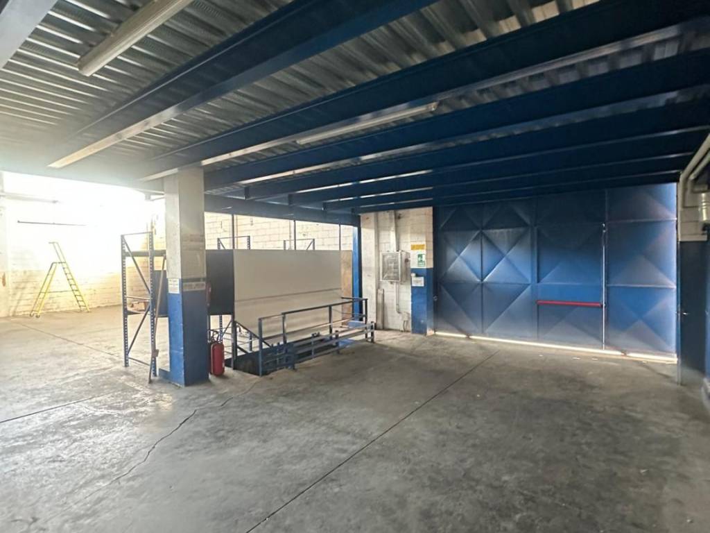 locale commerciale in affitto a Bruino