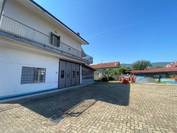 locale commerciale in affitto a Bruino