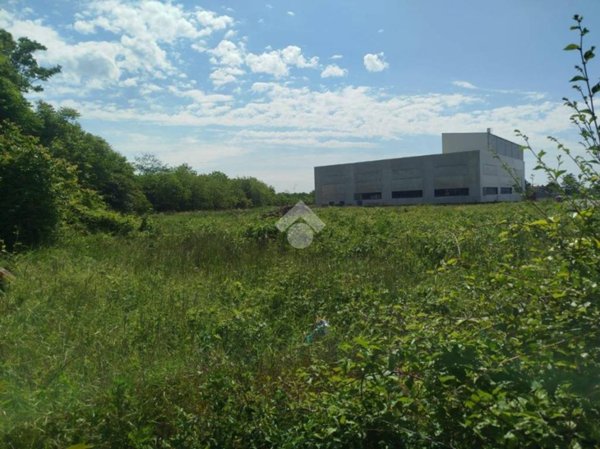 locale commerciale in affitto a Bruino