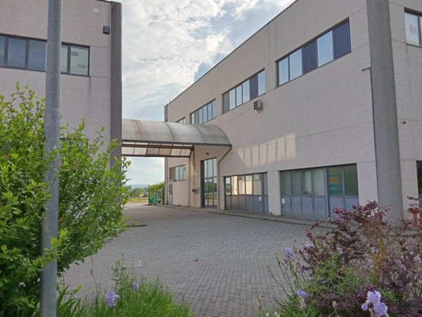 locale commerciale in affitto a Burolo