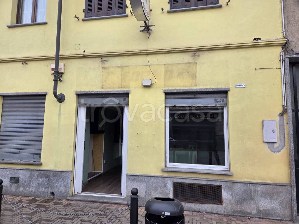 negozio in affitto a Buttigliera Alta in zona Ferriera