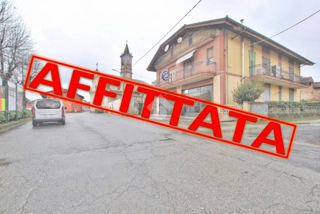 negozio in affitto a Caluso in zona Vallo