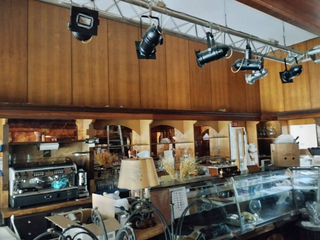 negozio in affitto a Candiolo