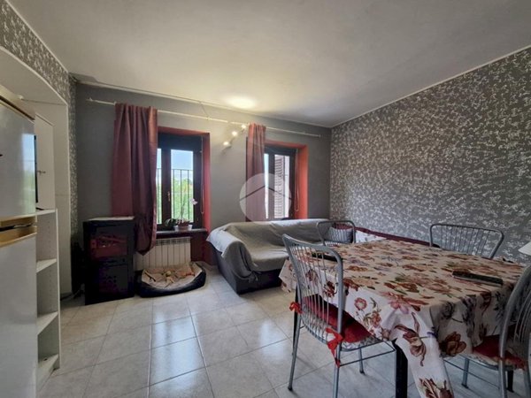 appartamento in affitto a Caravino in zona Masino