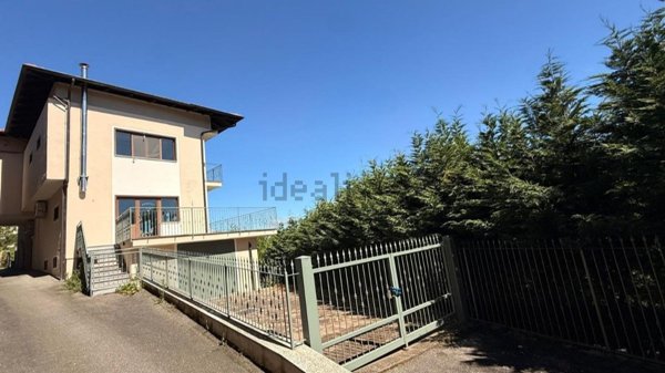 villa in affitto a Caravino in zona Masino