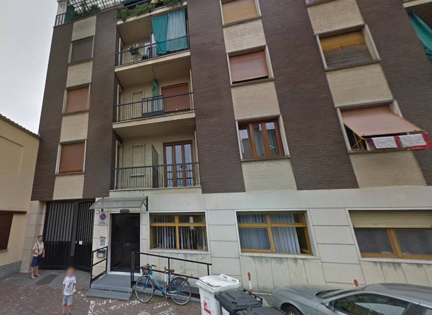 locale commerciale in affitto a Carignano