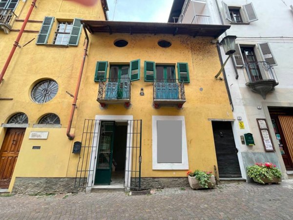 negozio in affitto a Carignano
