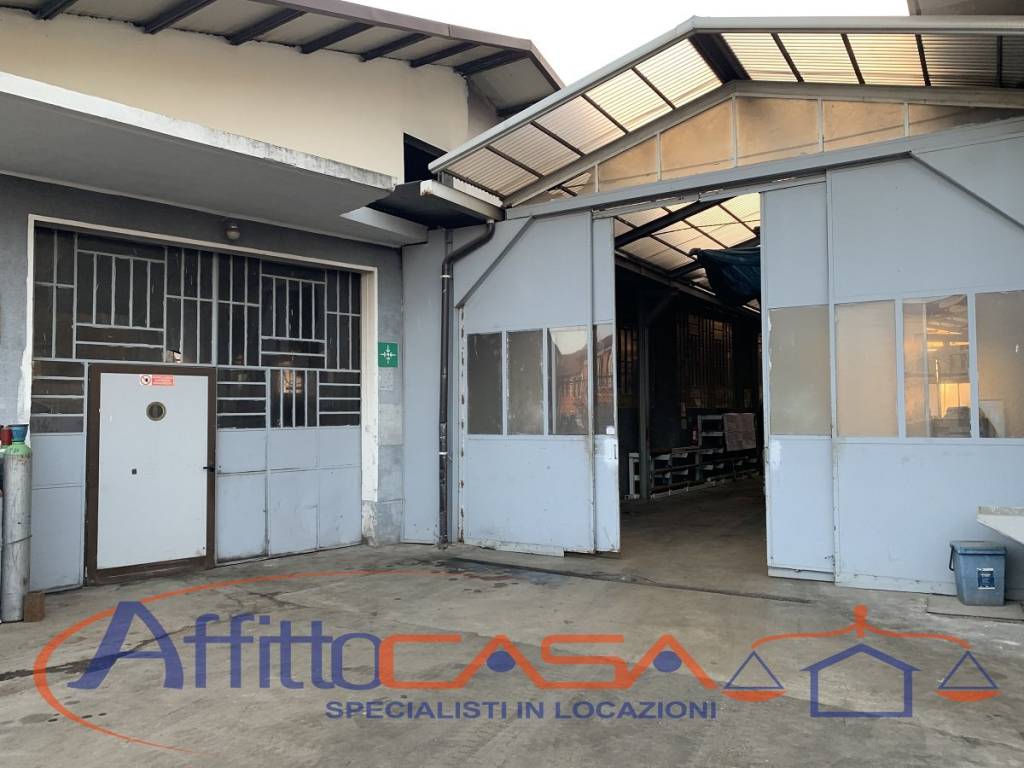locale commerciale in affitto a Carmagnola