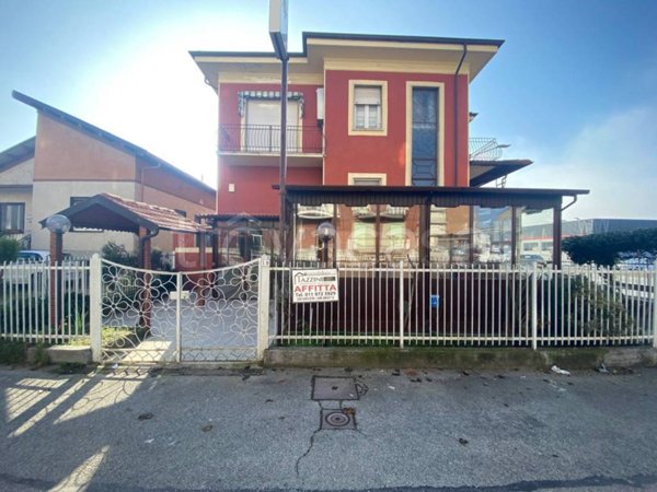 negozio in affitto a Carmagnola