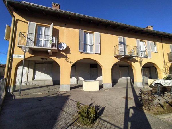 negozio in affitto a Carmagnola in zona Salasio