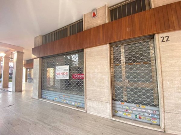 locale commerciale in affitto a Carmagnola