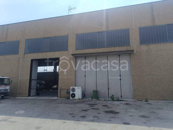 negozio in affitto a Carmagnola