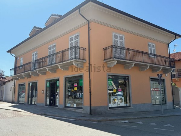 locale commerciale in affitto a Carmagnola