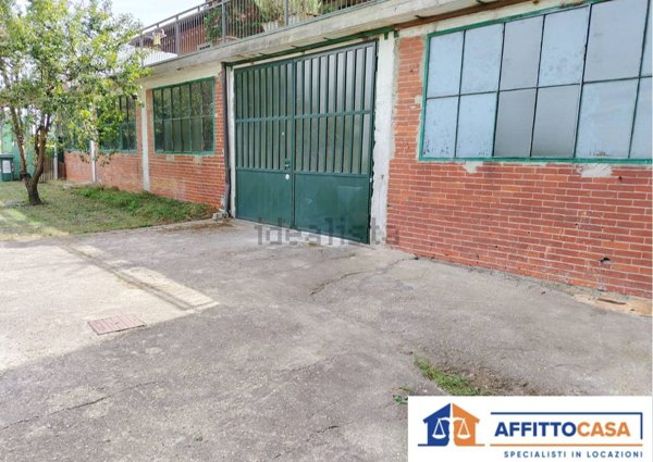 locale di sgombero in affitto a Carmagnola