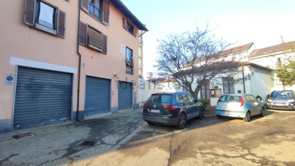 locale commerciale in affitto a Carmagnola