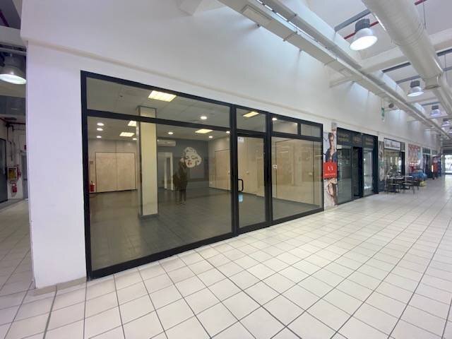 locale commerciale in affitto a Carmagnola