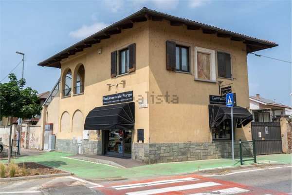 locale commerciale in affitto a Carmagnola
