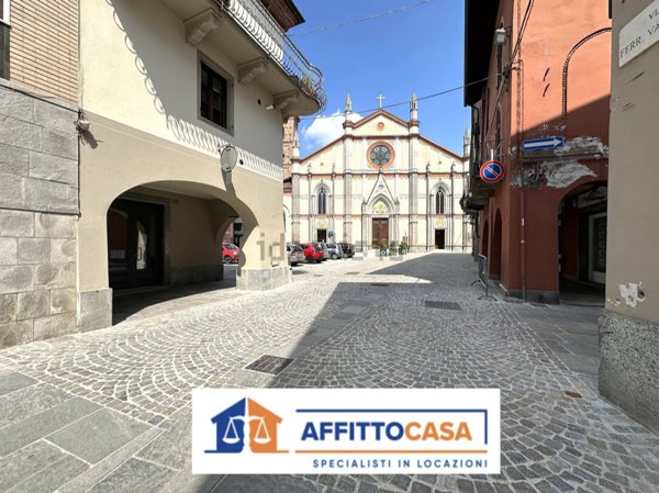 locale commerciale in affitto a Carmagnola