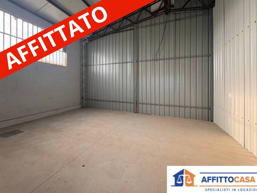 locale commerciale in affitto a Carmagnola in zona San Giovanni