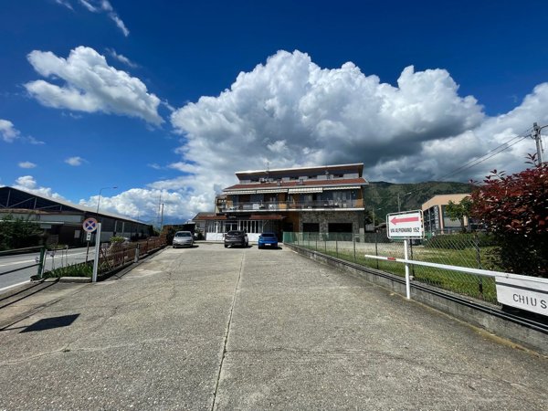 locale commerciale in affitto a Caselette