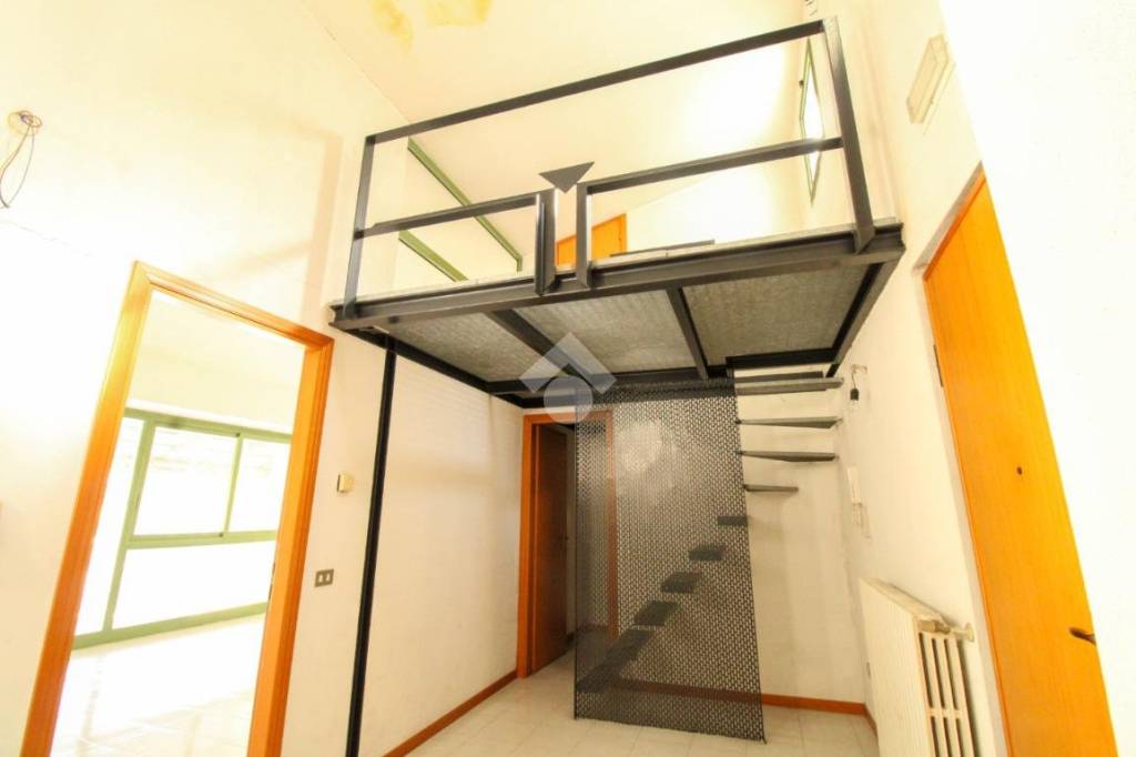 ufficio in affitto ad Adro