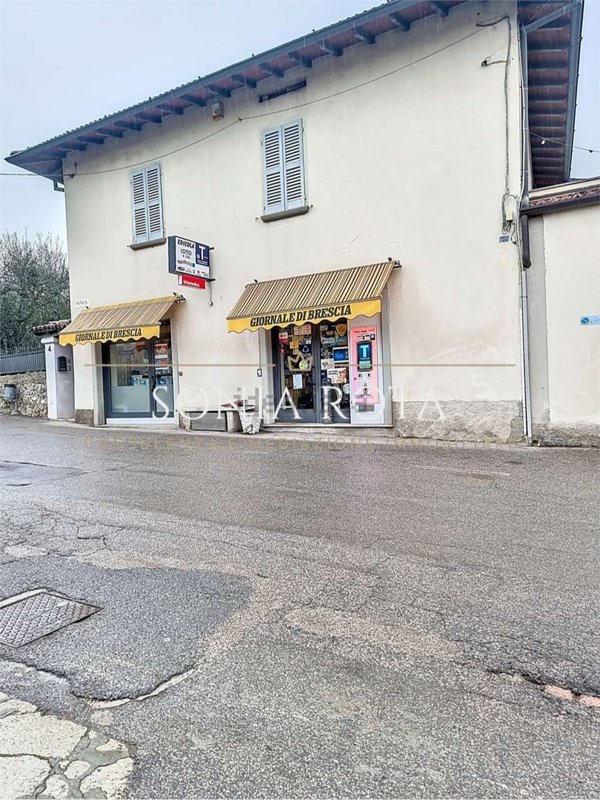 negozio in affitto ad Adro