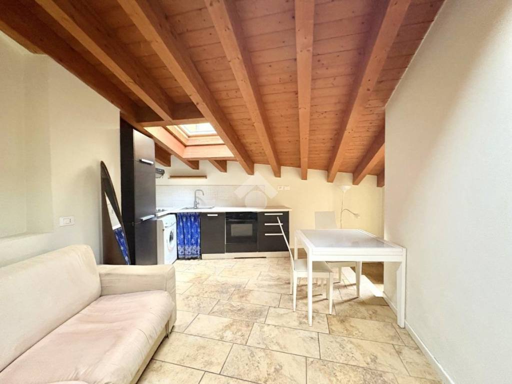 appartamento in affitto ad Adro