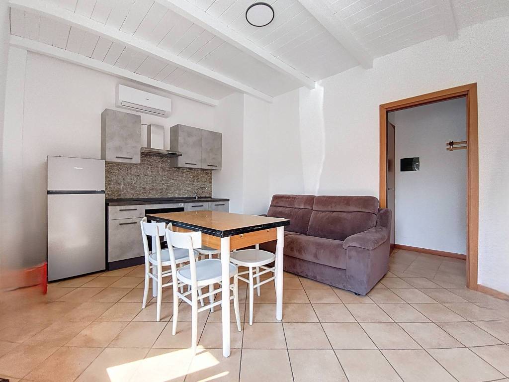 appartamento in affitto ad Adro