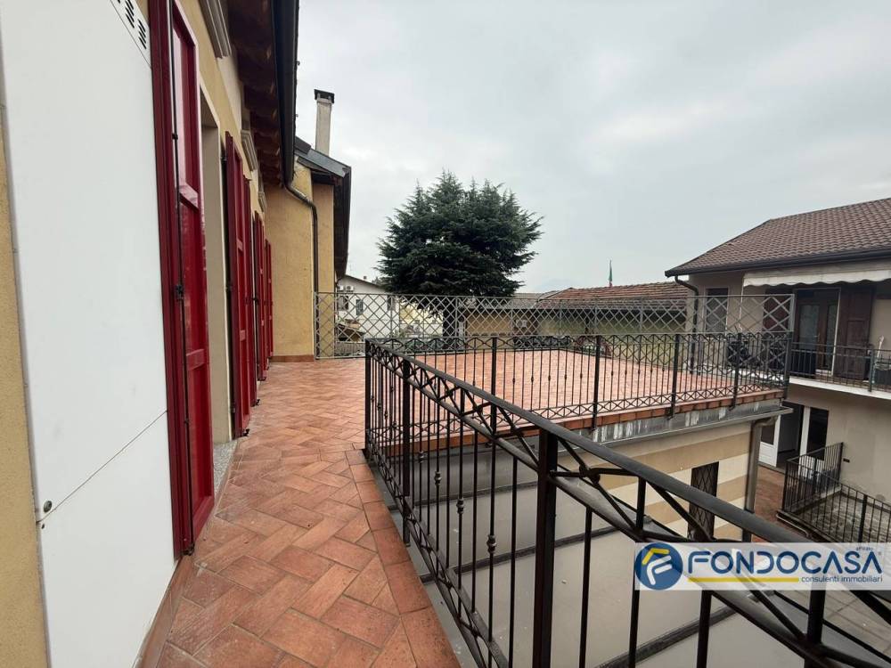 ufficio in affitto ad Adro