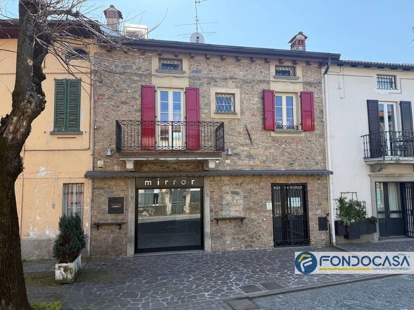 locale commerciale in affitto ad Adro