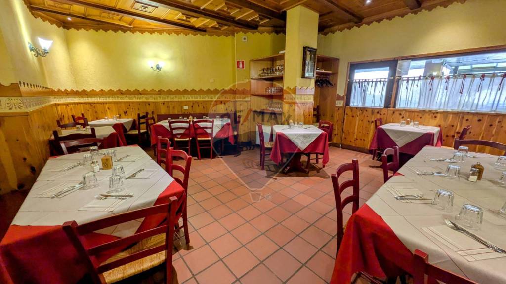negozio in affitto ad Artogne in zona Montecampione