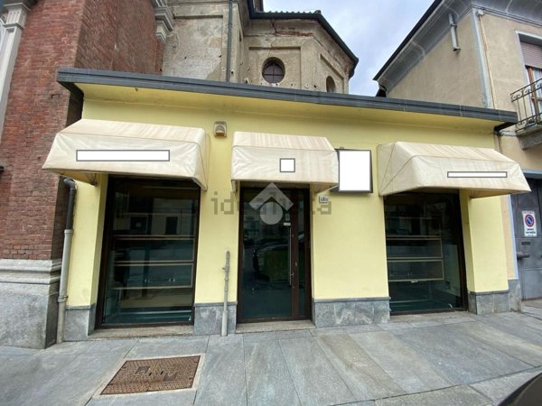 negozio in affitto a Caselle Torinese