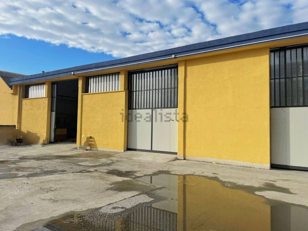 locale di sgombero in affitto a Caselle Torinese