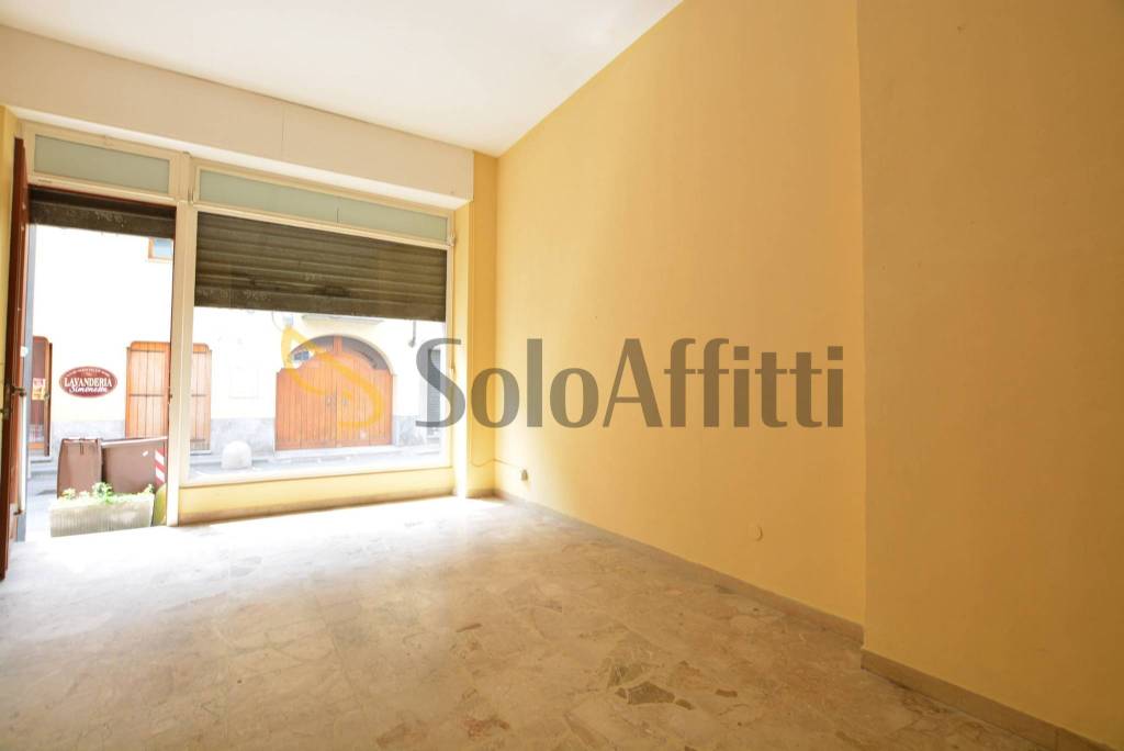 negozio in affitto a Caselle Torinese
