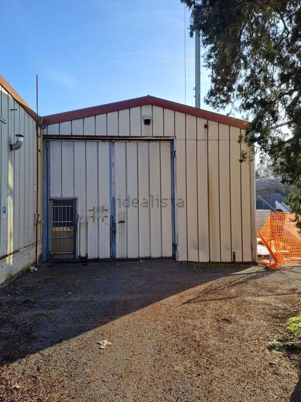 locale di sgombero in affitto a Caselle Torinese