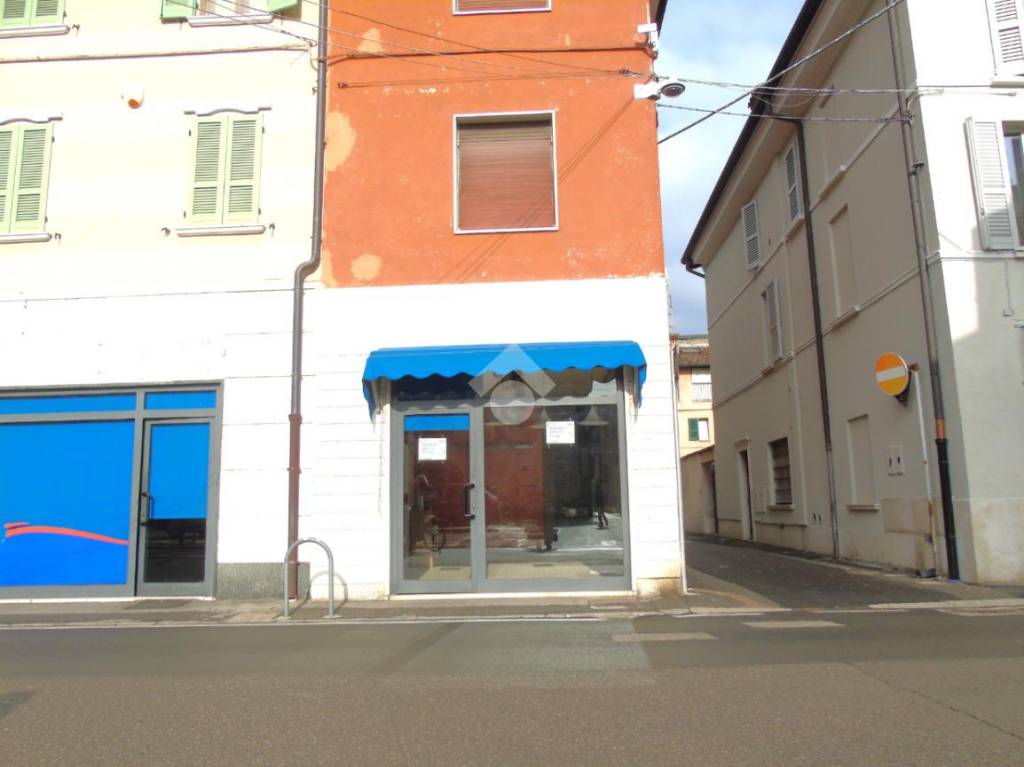 negozio in affitto a Bagnolo Mella