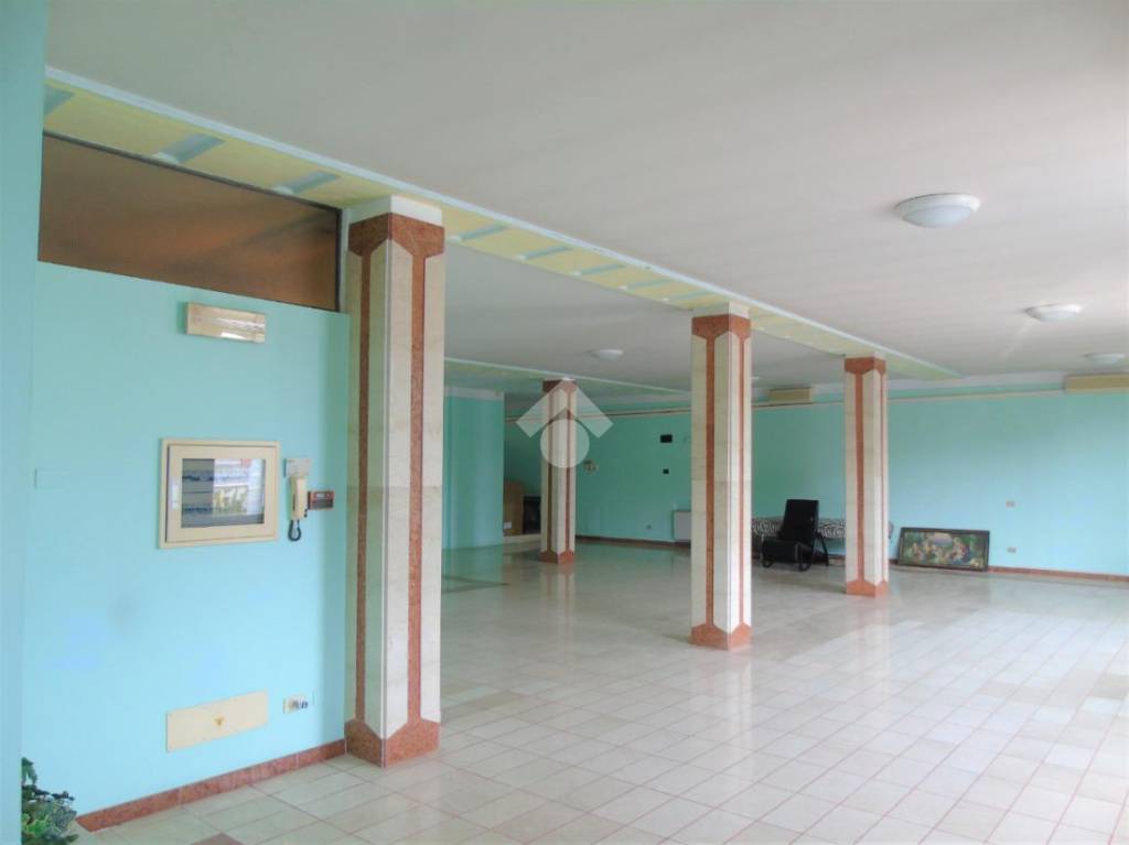negozio in affitto a Bagnolo Mella