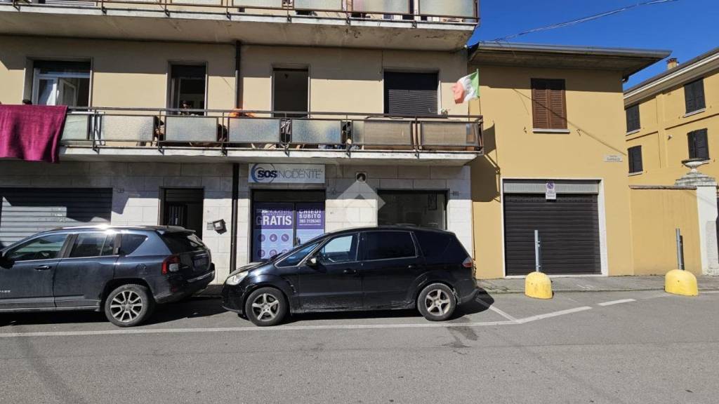 negozio in affitto a Bagnolo Mella