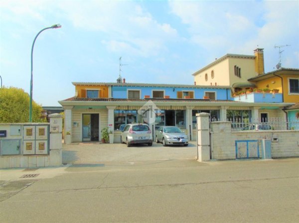 negozio in affitto a Bagnolo Mella
