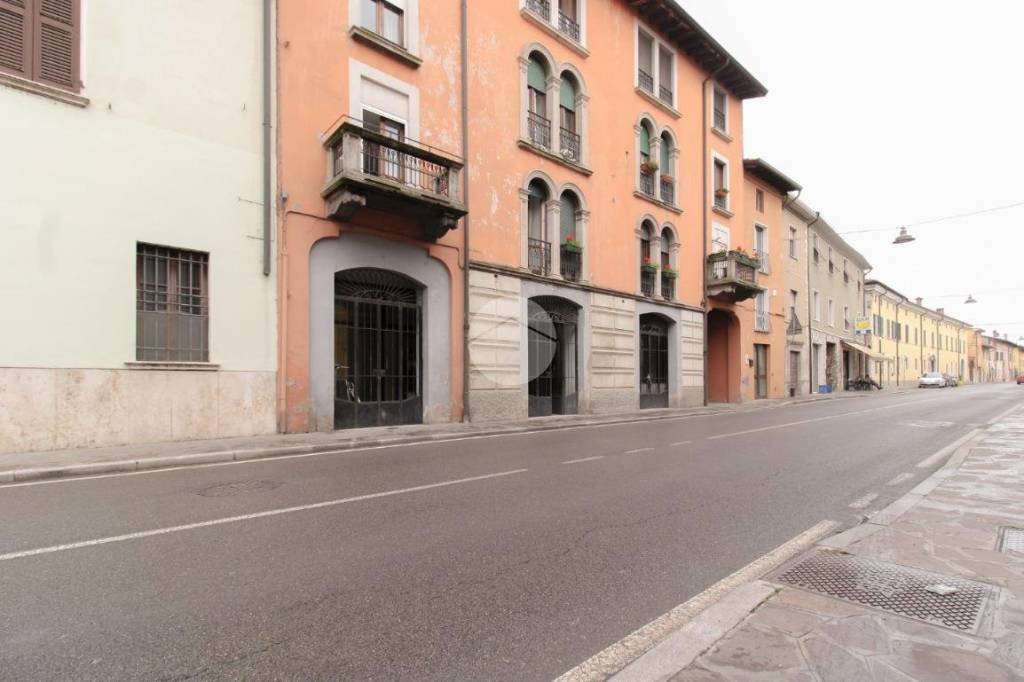 negozio in affitto a Bagnolo Mella