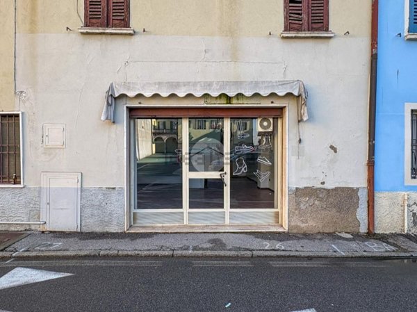 locale commerciale in affitto a Bagnolo Mella