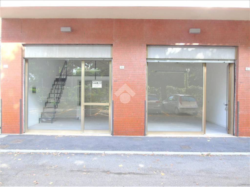negozio in affitto a Bagnolo Mella