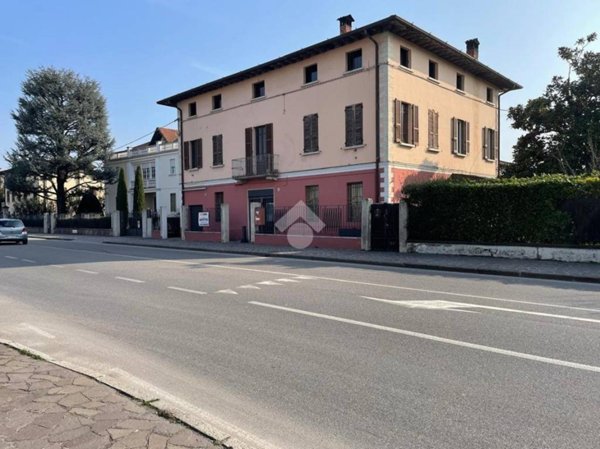 negozio in affitto a Bagnolo Mella