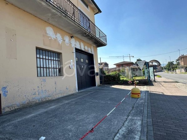 locale commerciale in affitto a Bedizzole in zona Piazza