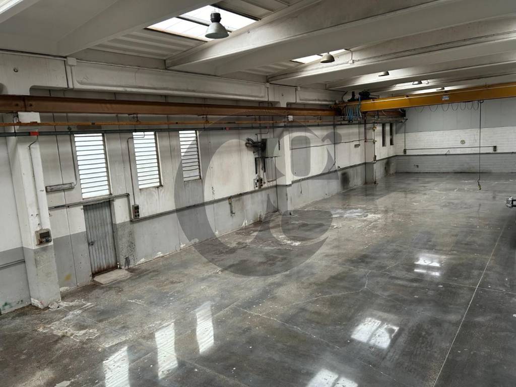 locale commerciale in affitto a Bedizzole